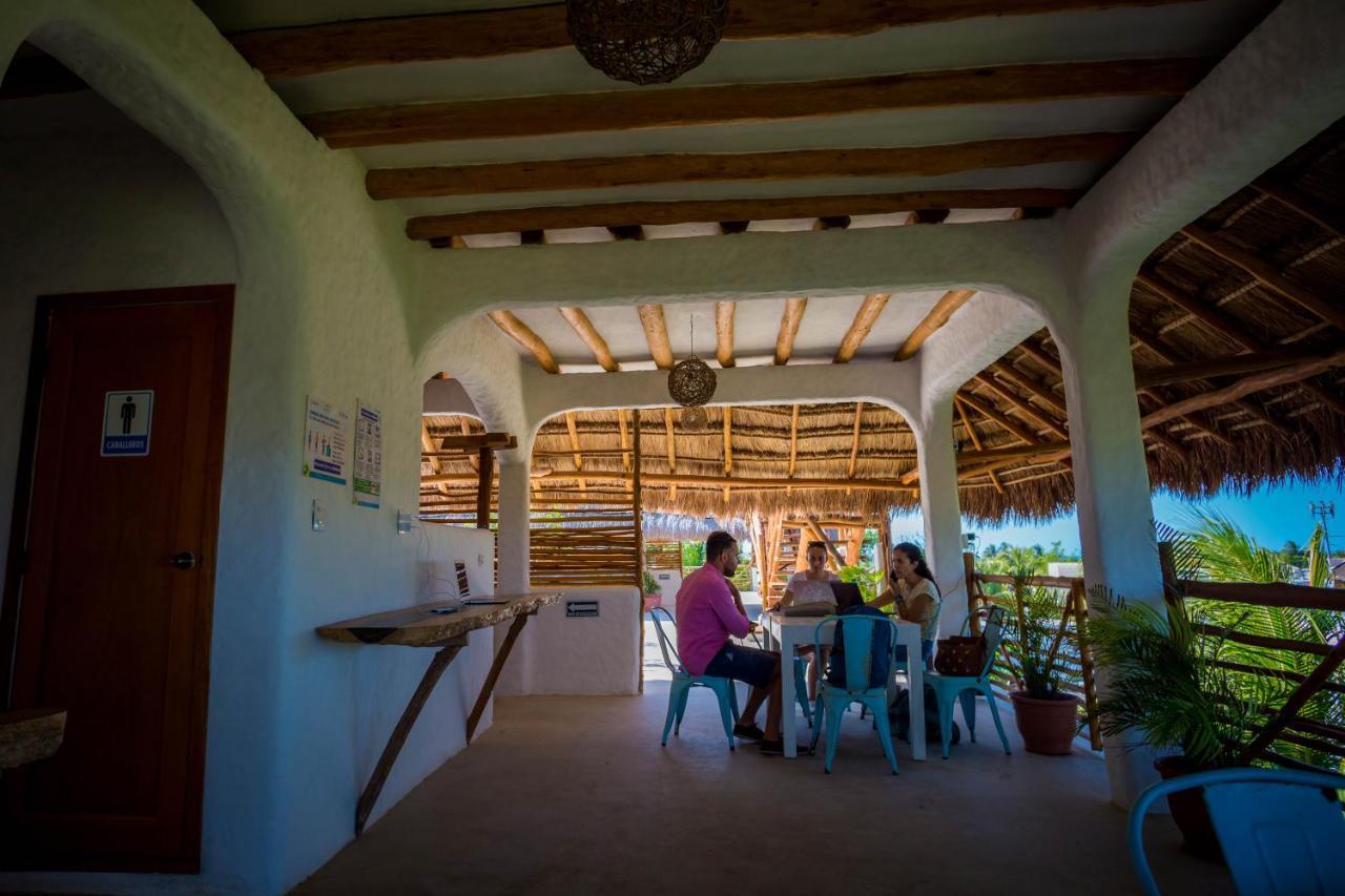 Tropical Suites By Mij Isla Holbox Екстериор снимка